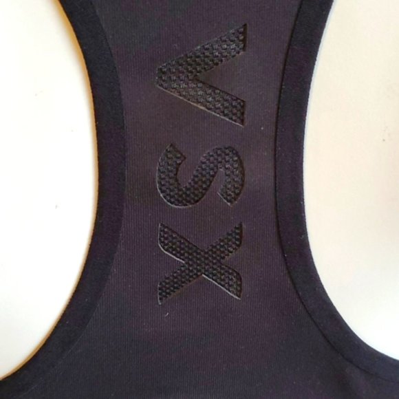 Victoria's Secret sports bra black zip front, 36D ❤️ - Picture 4 of 9